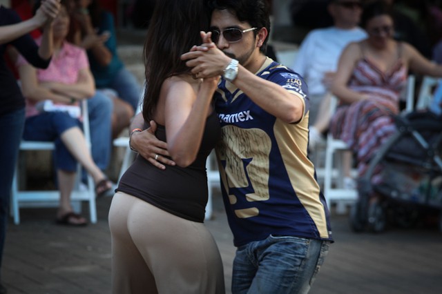 2012 04 iFest Crowd Tango by eschipul-9826